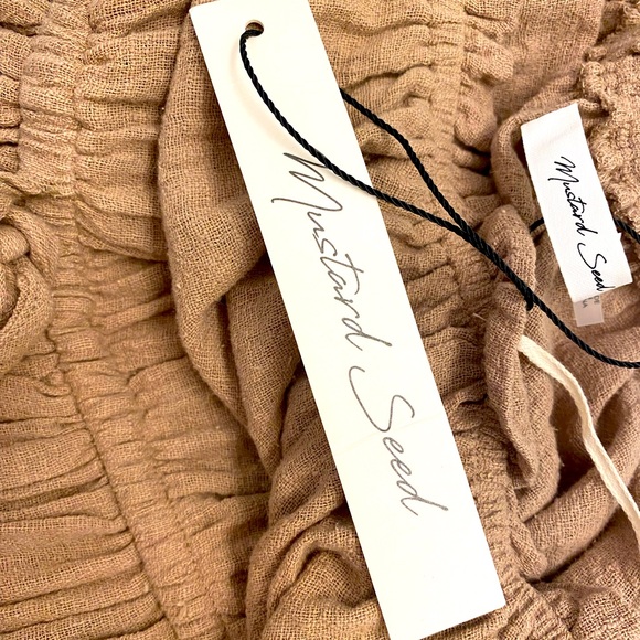 Mustard Seed Off Shoulder Dress New! Size L color khaki; lined skirt; NWT - Picture 1 of 7